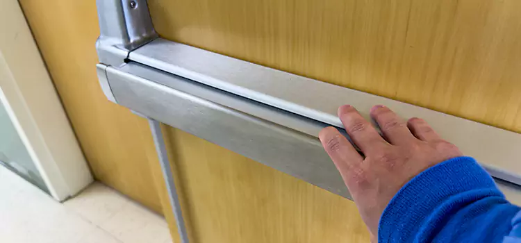 Installing a Push Bar on a Door Xenia