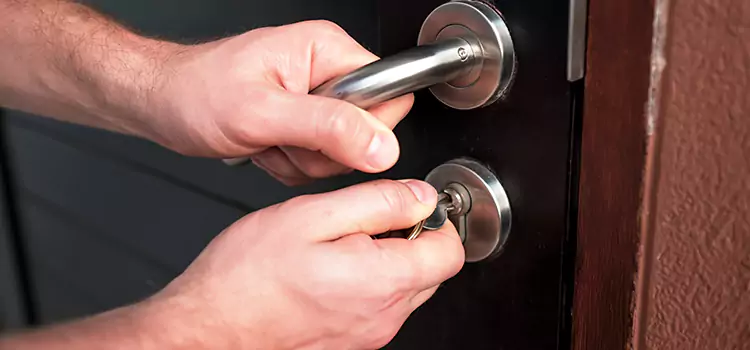 Pella Storm Door Lock Body Replacement Xenia